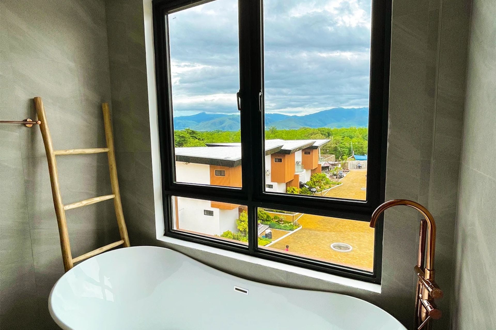 Seaview Villas Room 5 #3